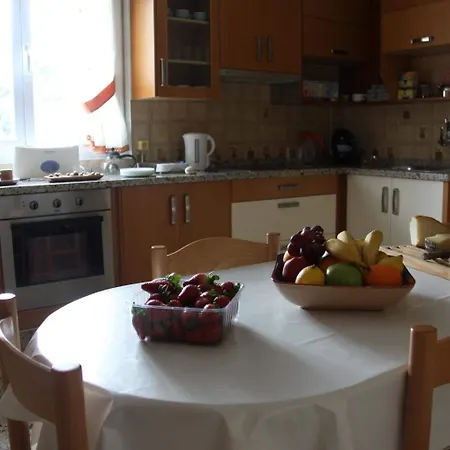 לינה וארוחת בוקר Venecia 2*