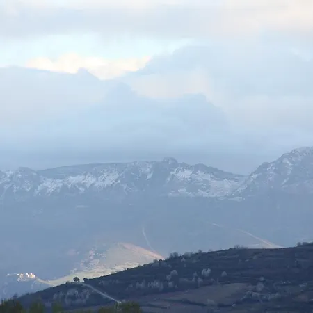 לינה וארוחת בוקר Venecia 2*